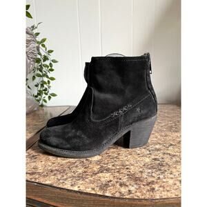 Frye Leslie Artisan Black Suede Leather‎ Ankle Boots Booties 6.5 B Back Zipper